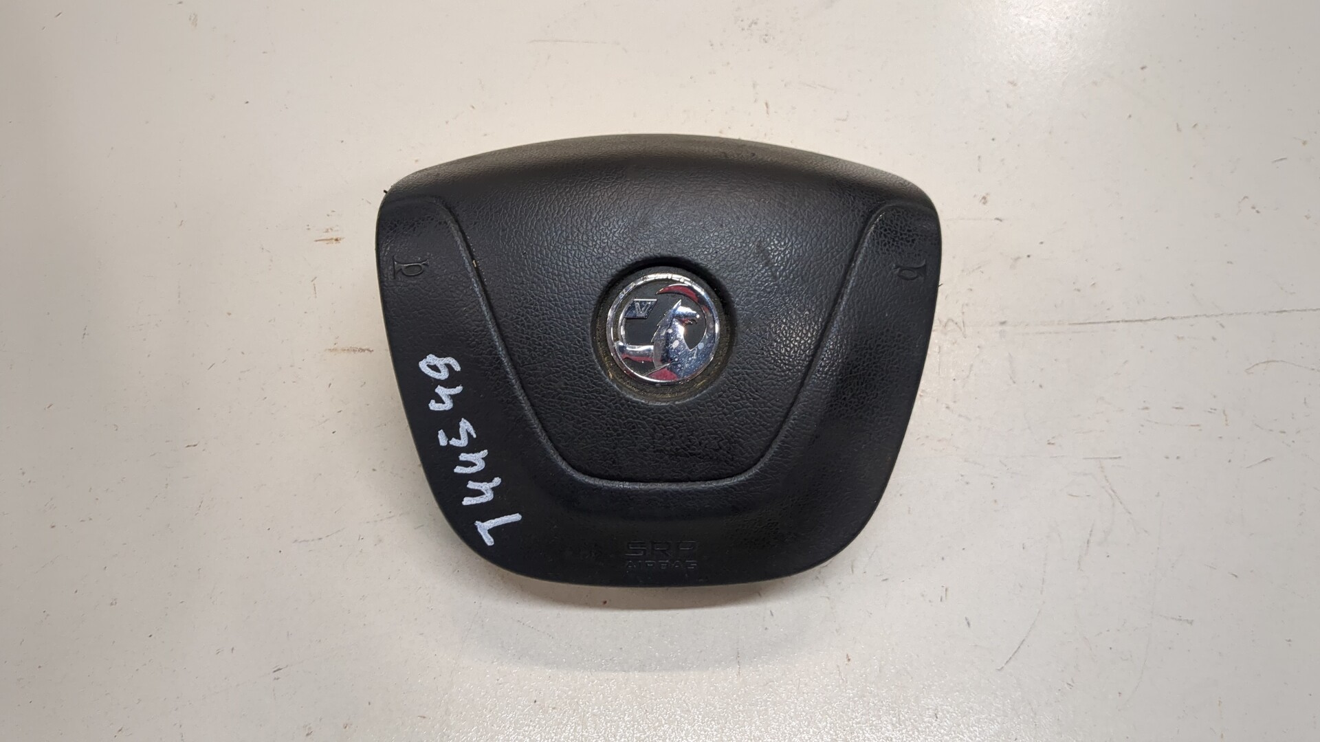 Подушка безопасности в рулевое колесо