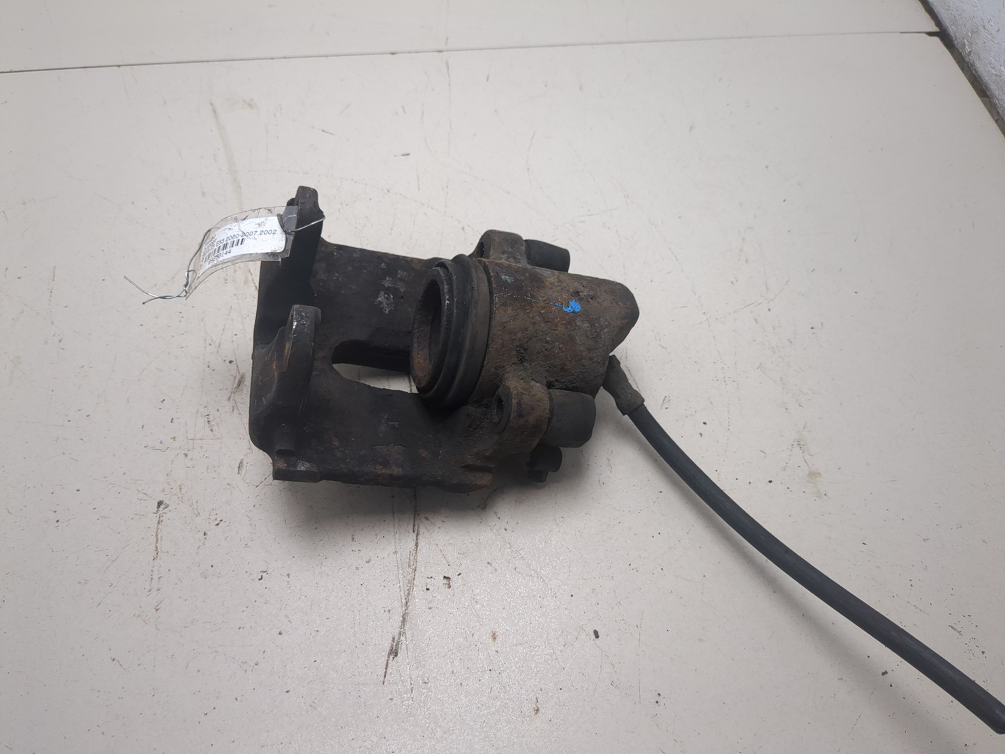 Суппорт передний левый