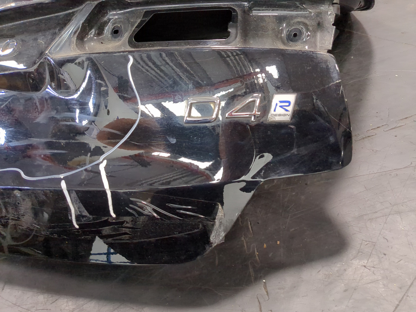 Дверь багажника