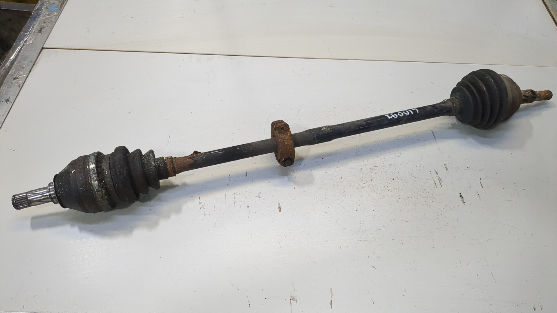 Полуось передняя правая