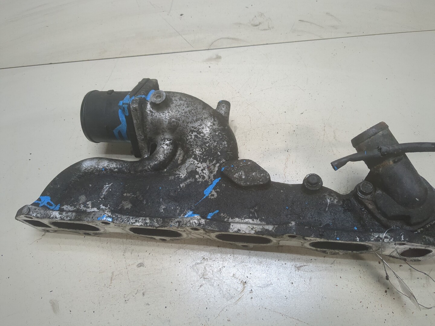 Коллектор впускной