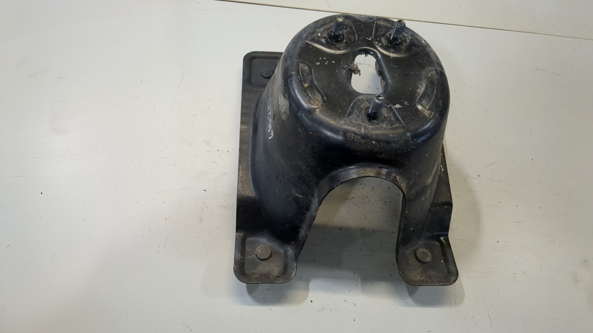 Кронштейн (сопут. товар)