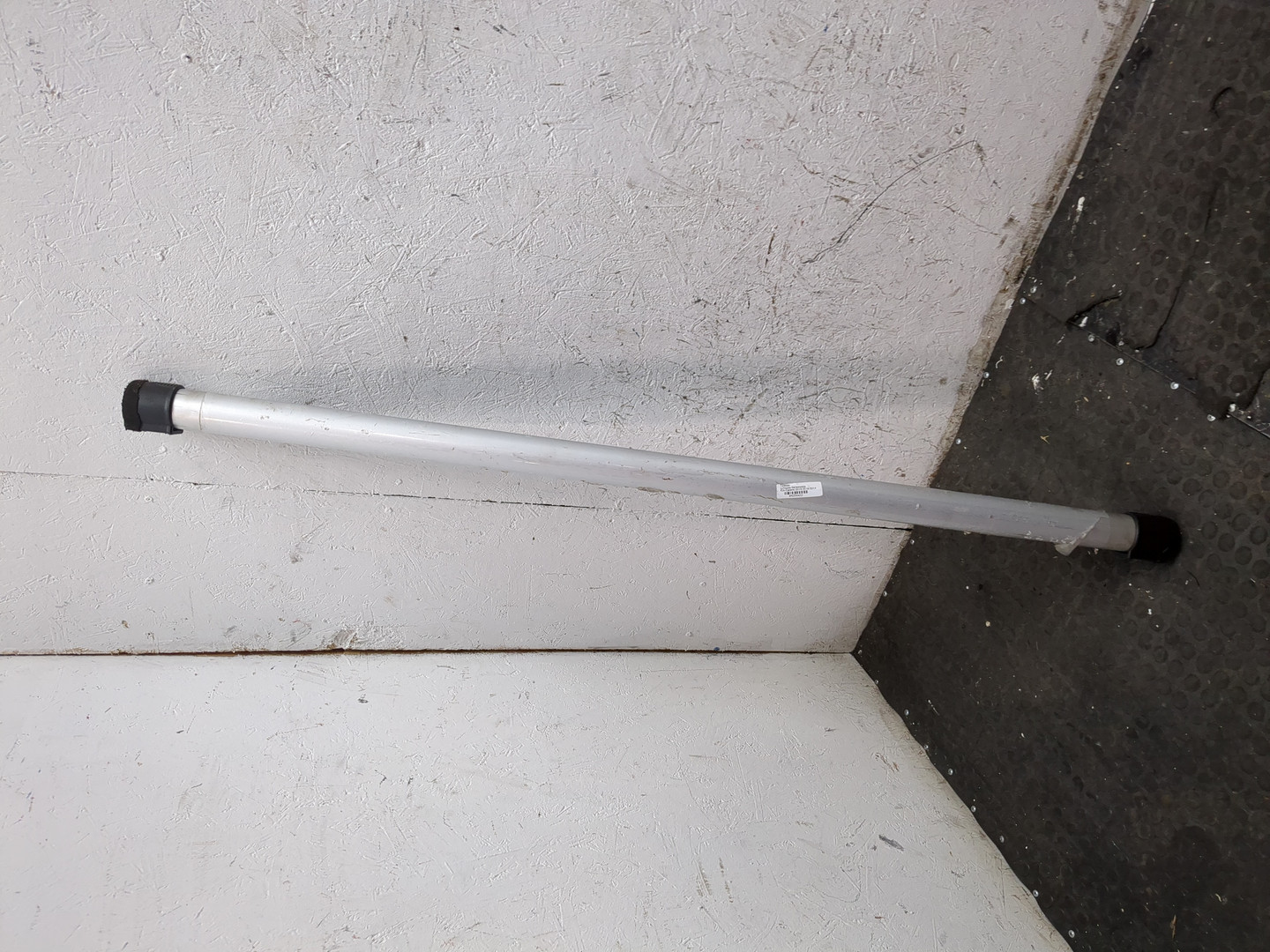 Шторка багажника