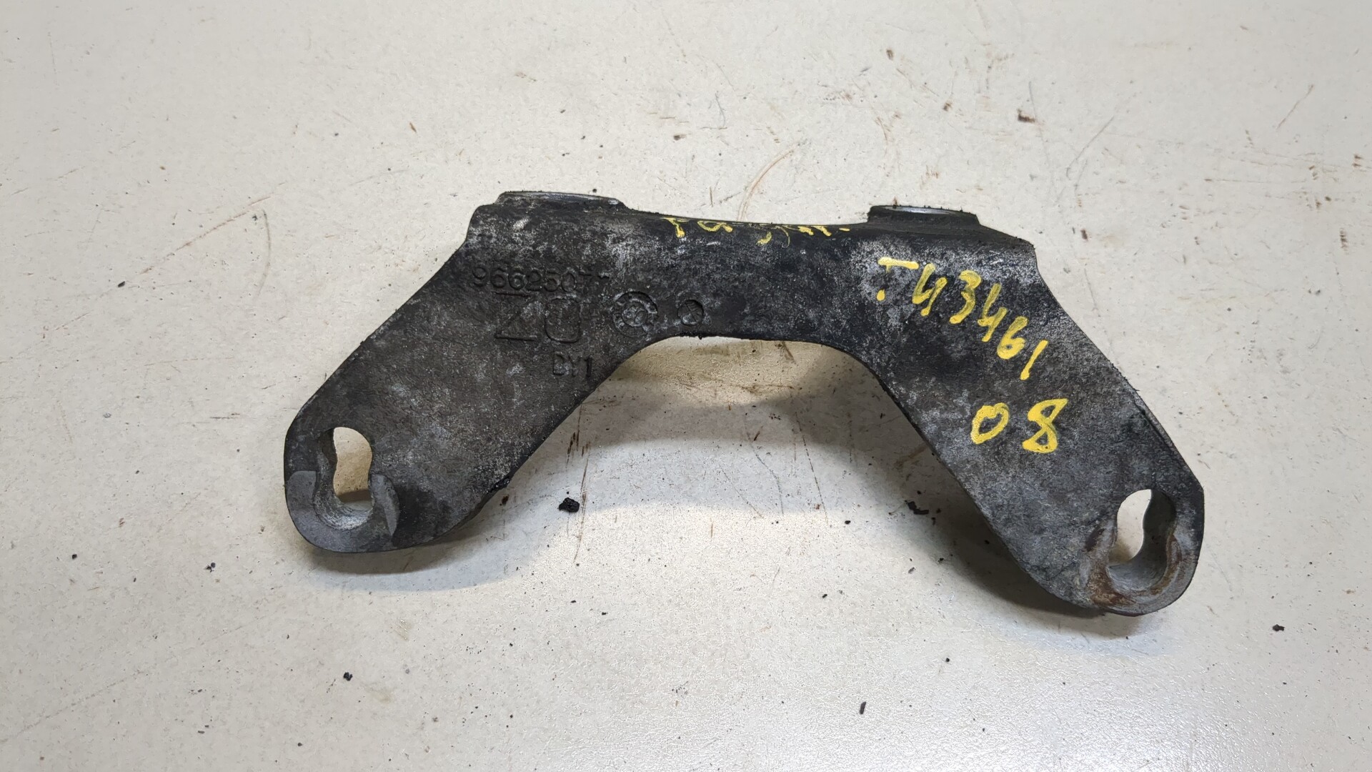 Кронштейн редуктора