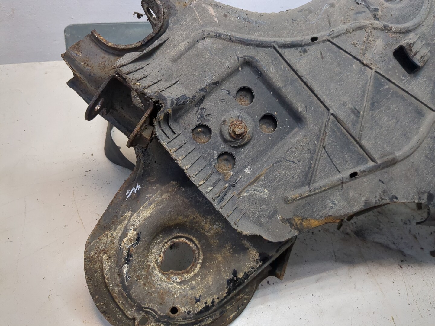 Рычаг задний правый