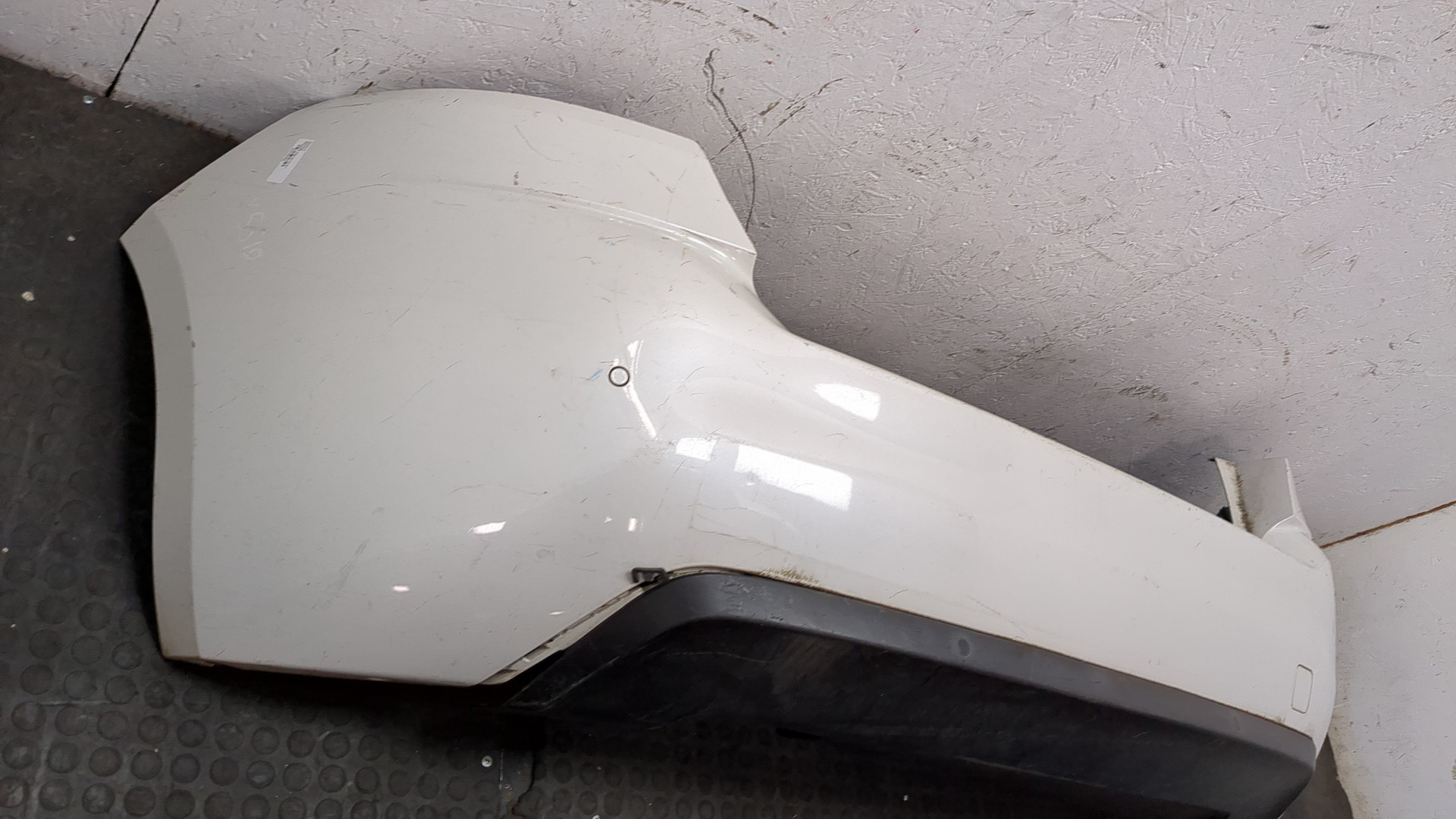 Бампер задний