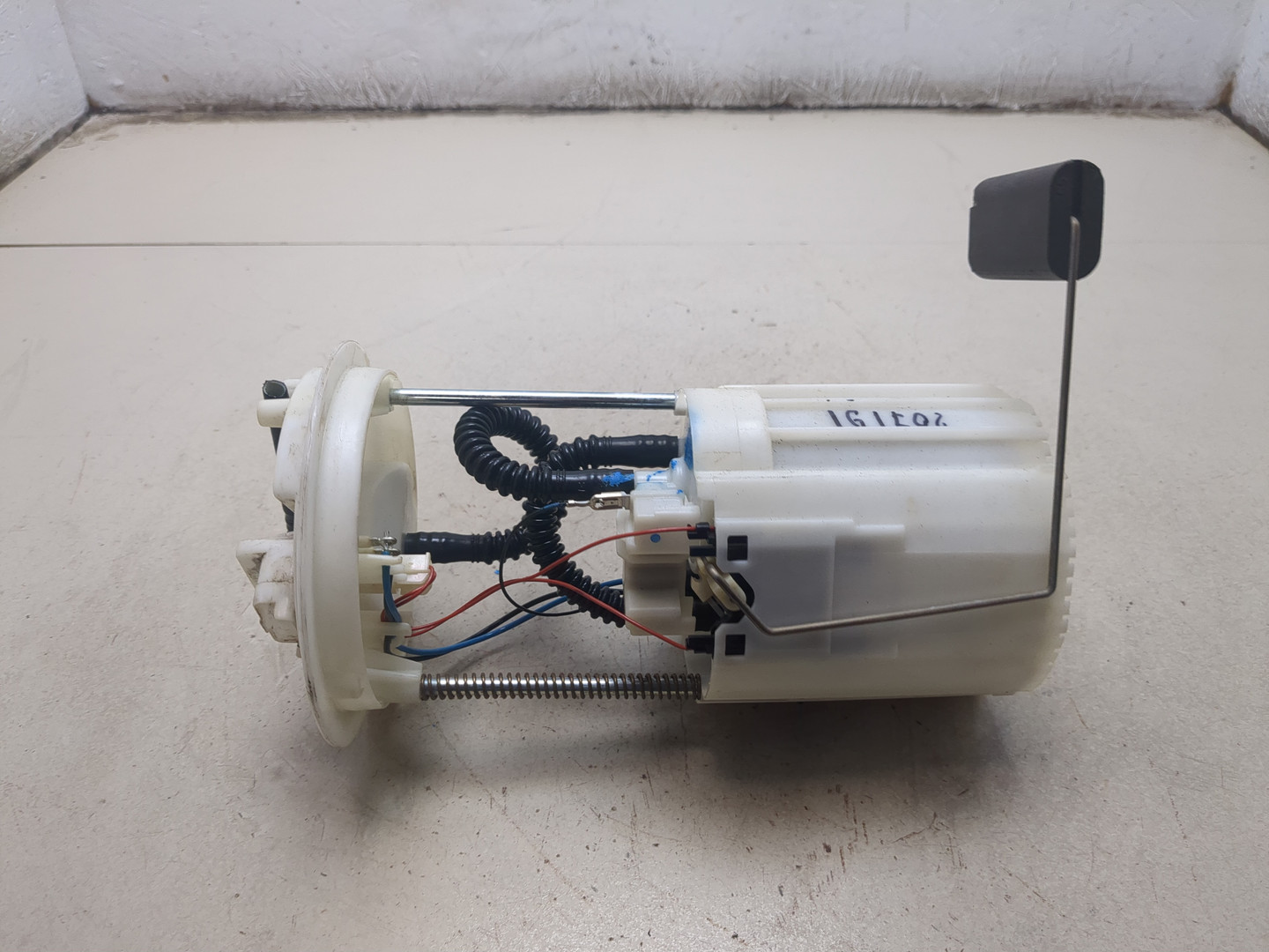 Насос топливный электрический