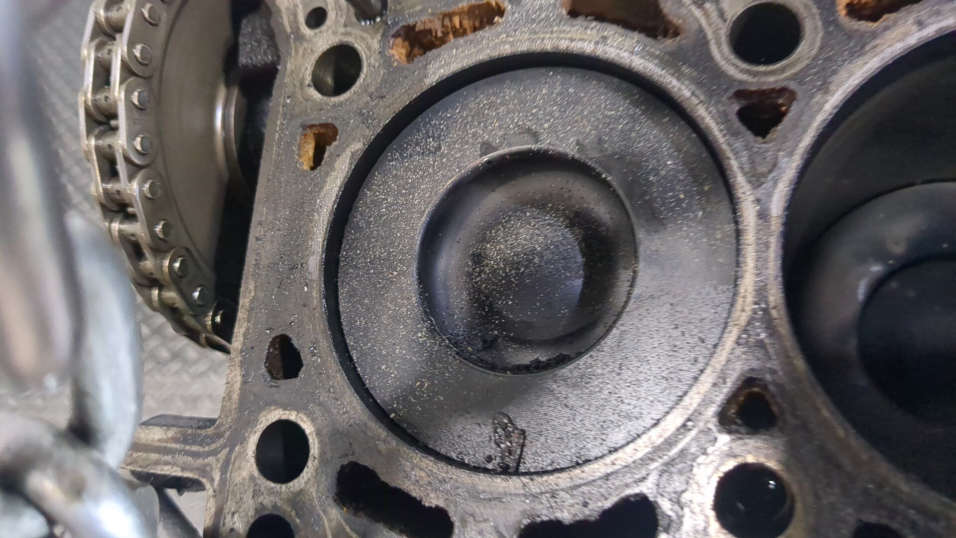 Блок двигателя