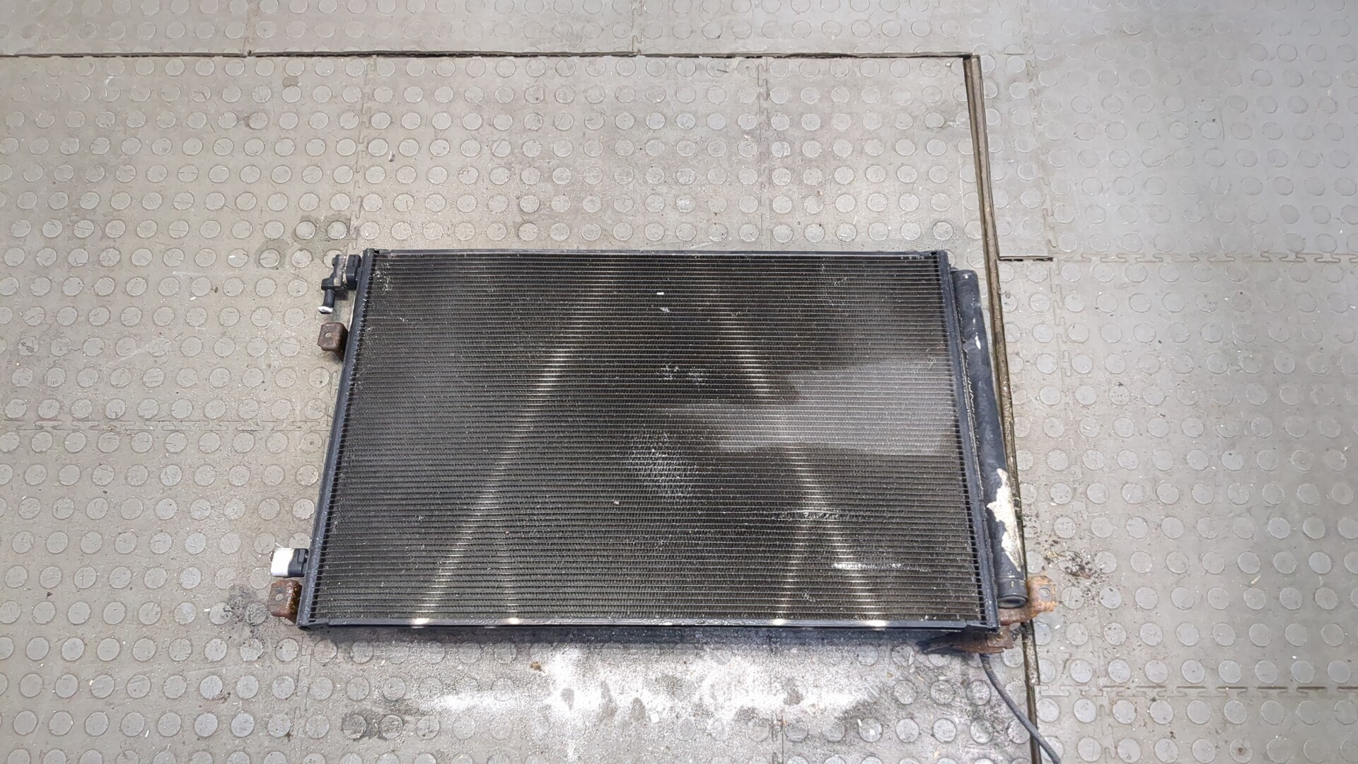Радиатор кондиционера / конденсер