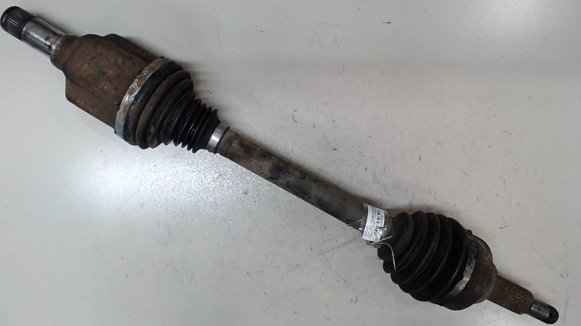 Полуось передняя левая