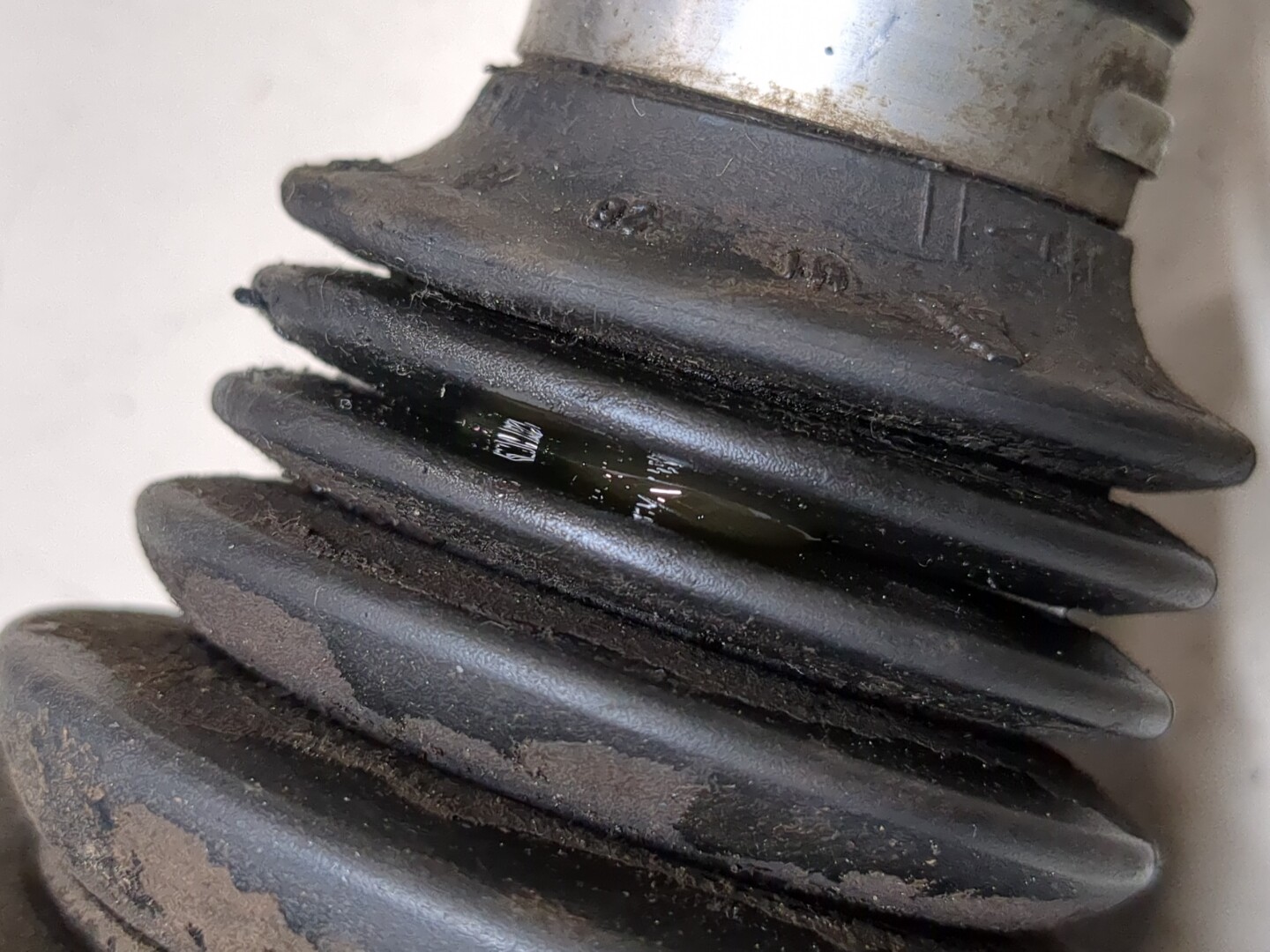 Полуось передняя левая