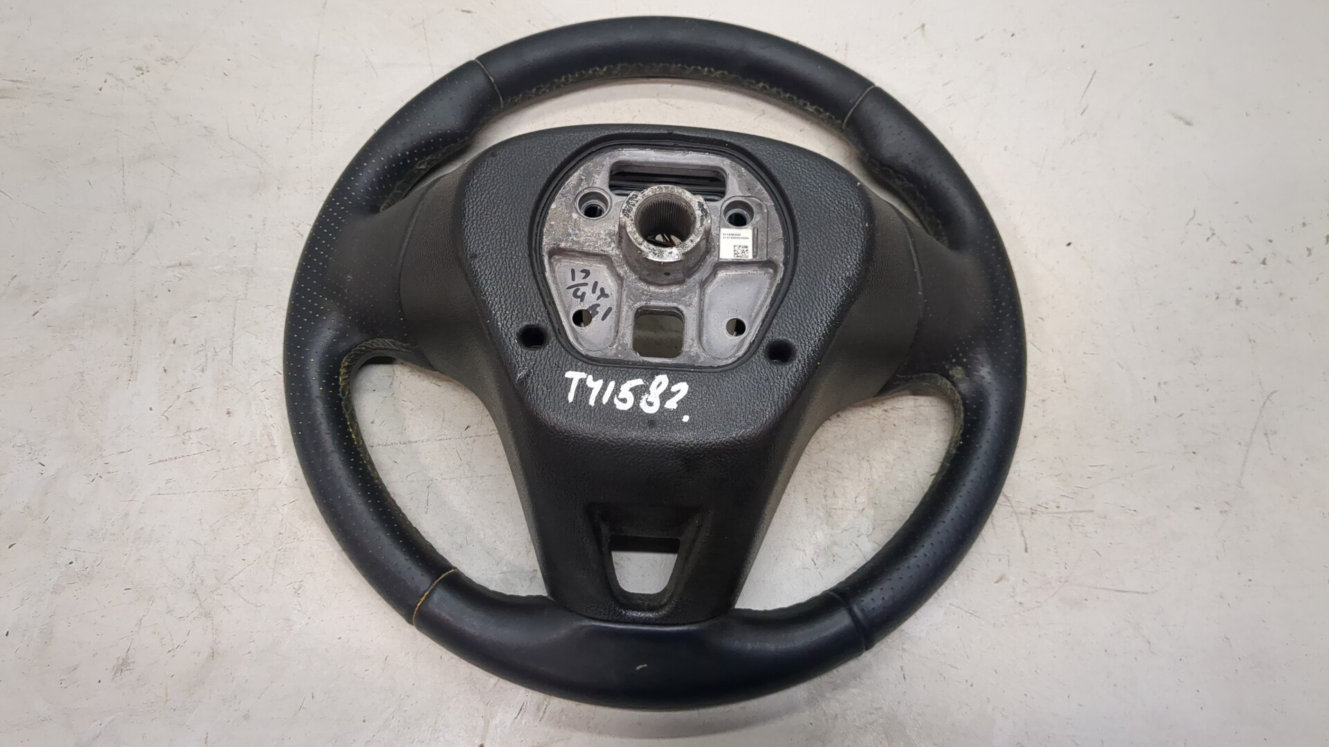 Рулевое колесо (руль)