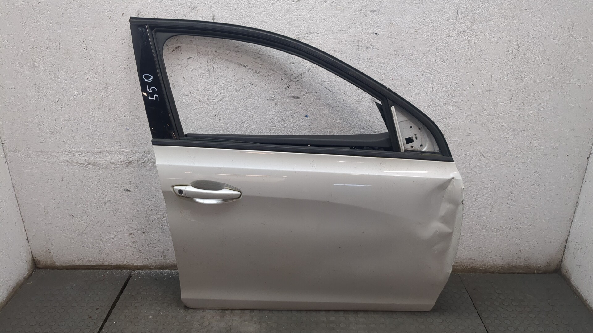 Дверь передняя правая