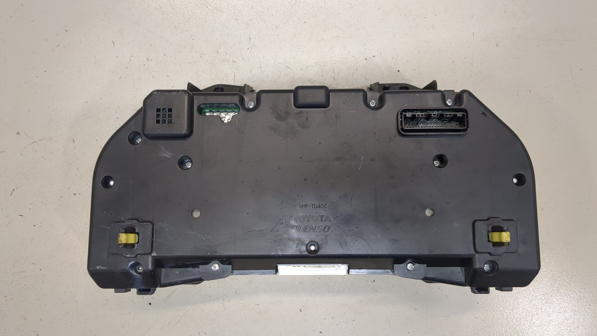 Панель приборов