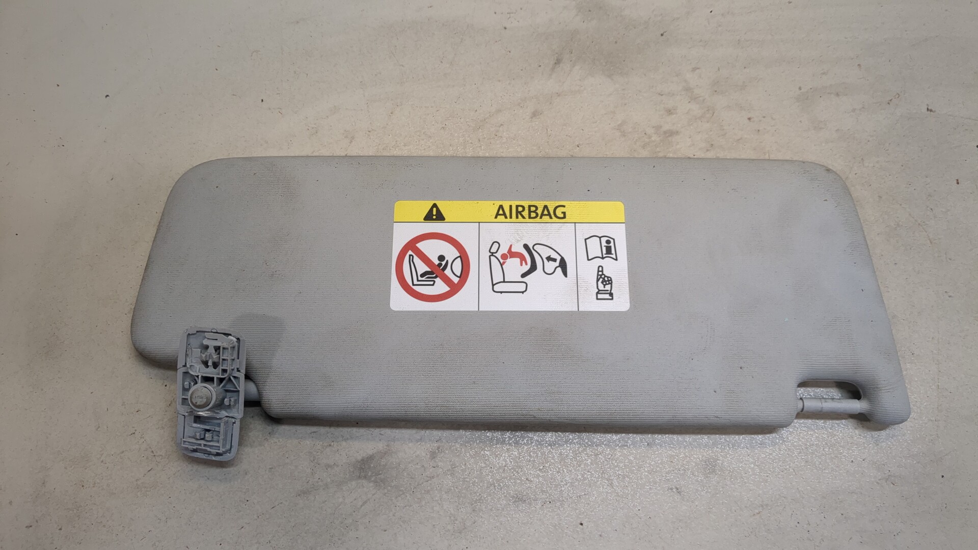 Козырек солнцезащитный