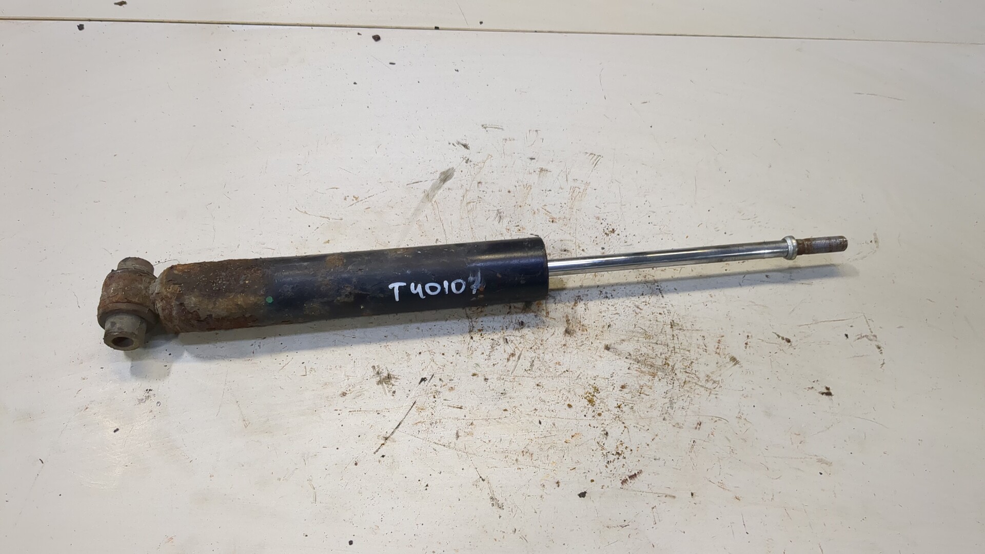 Амортизатор задний (стойка)