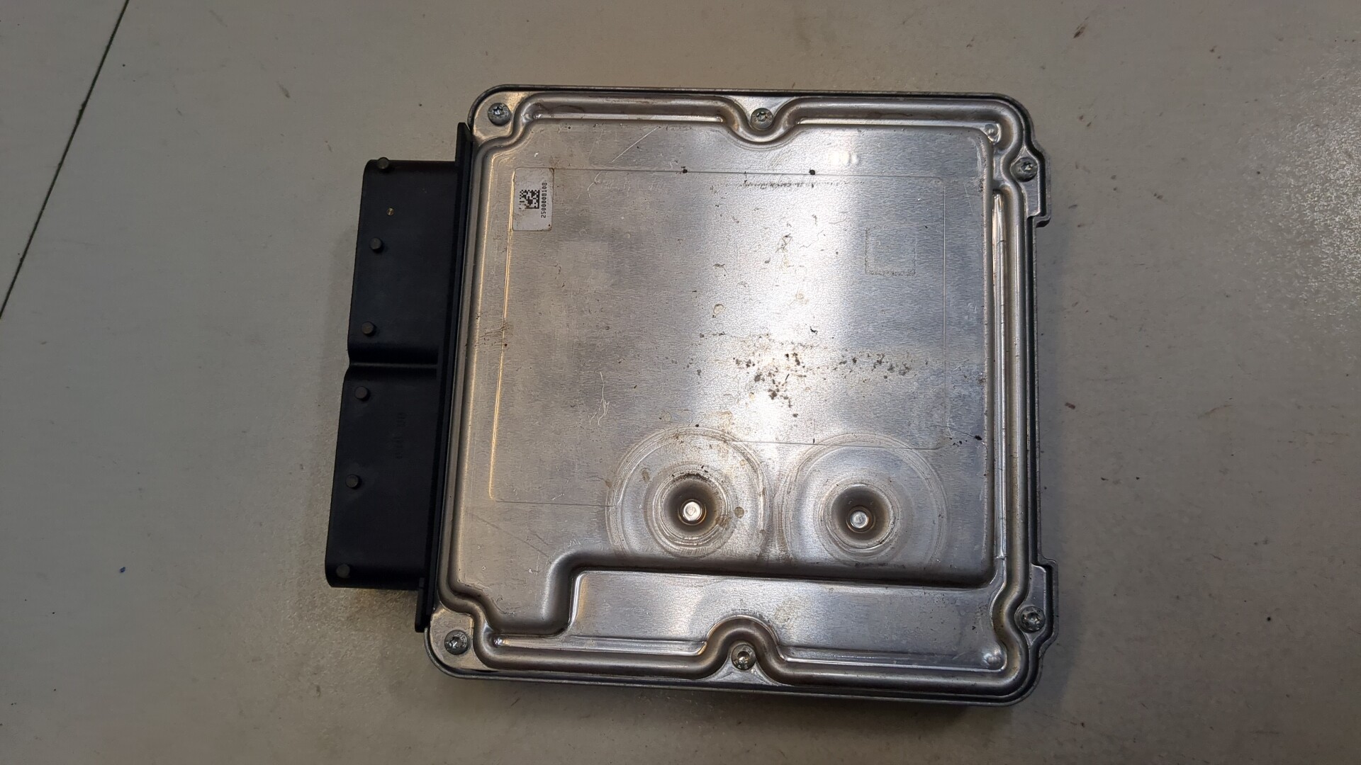 Блок управления двигателем