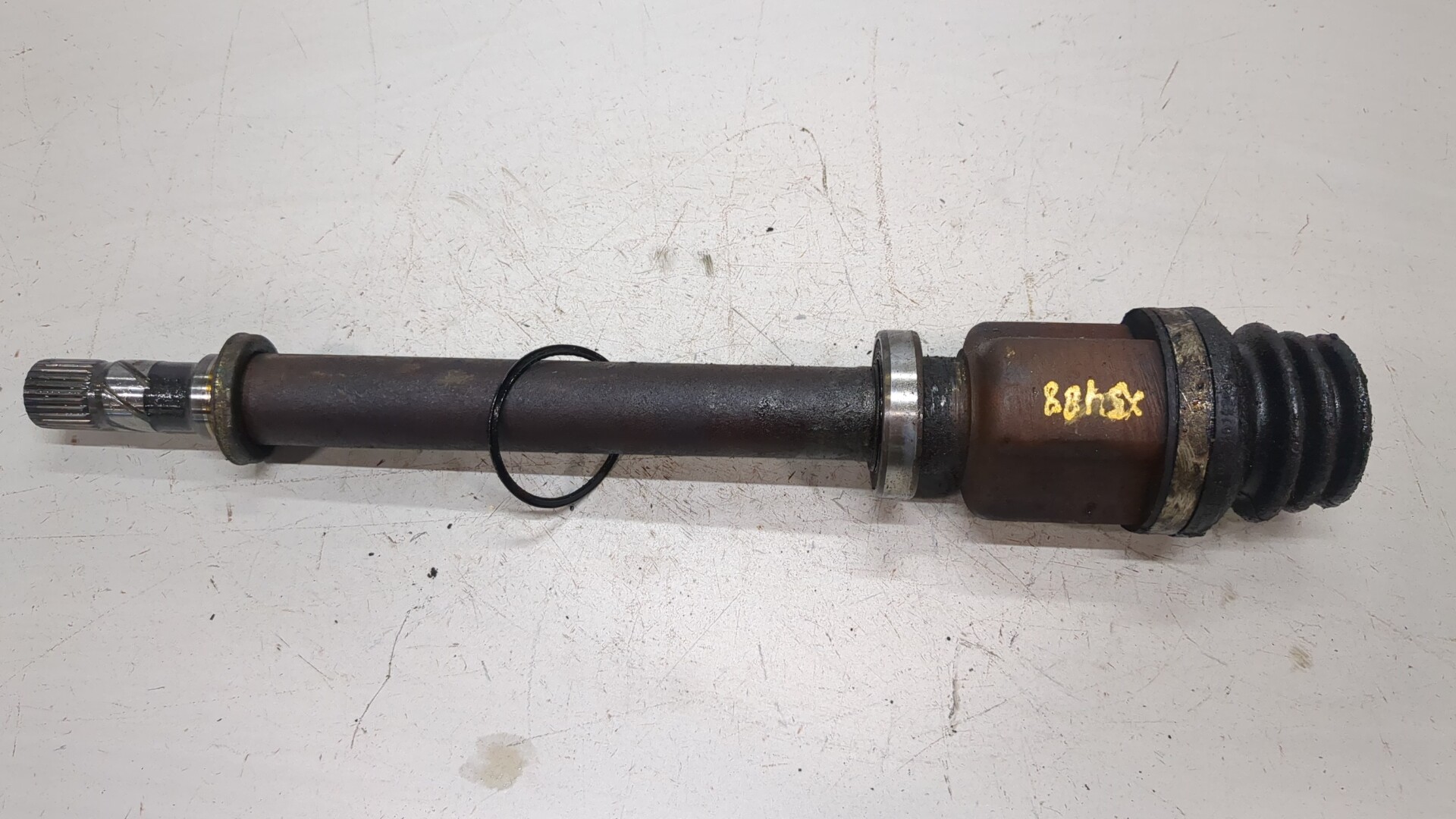 Полуось передняя правая