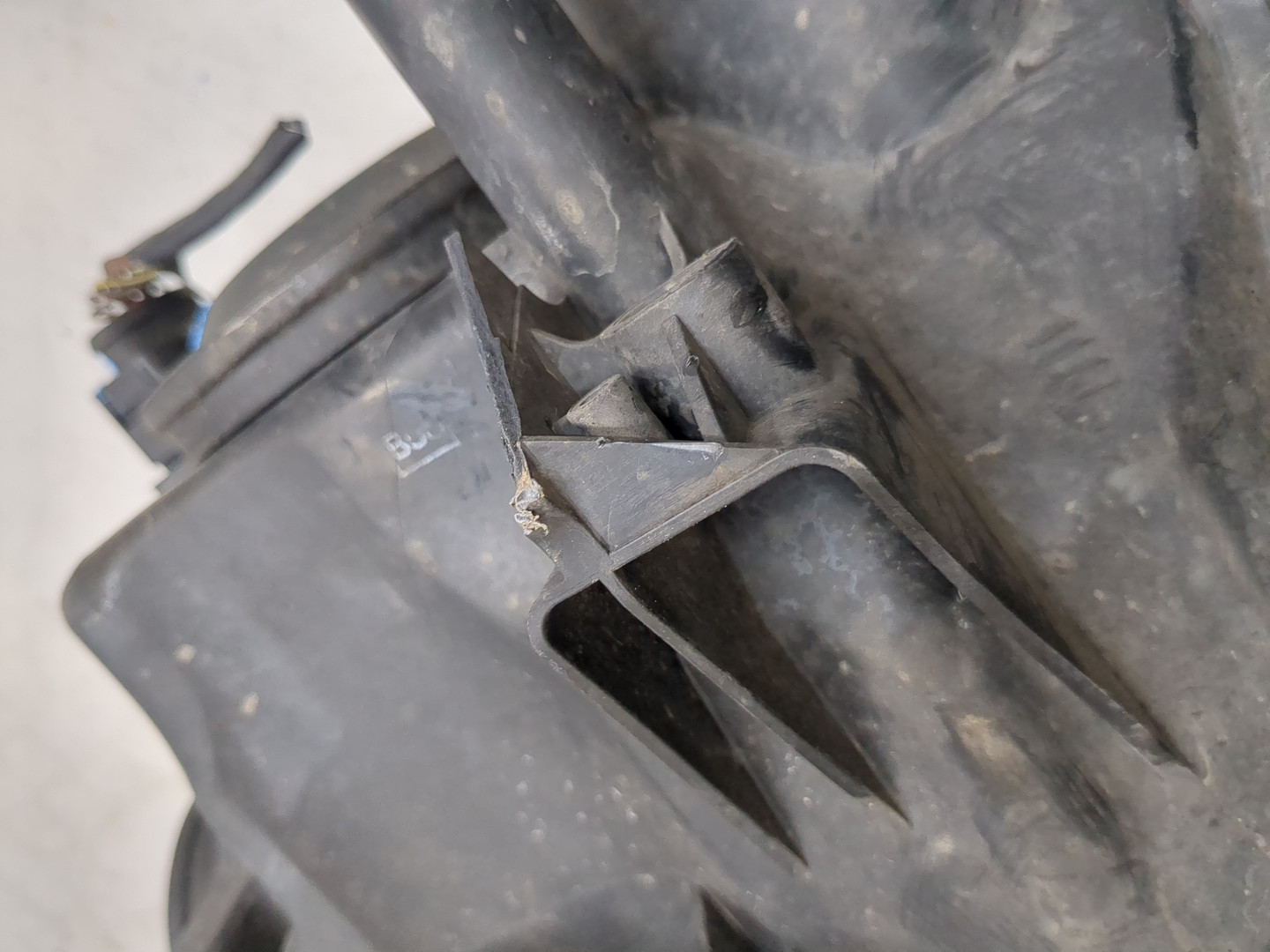 Фара правая