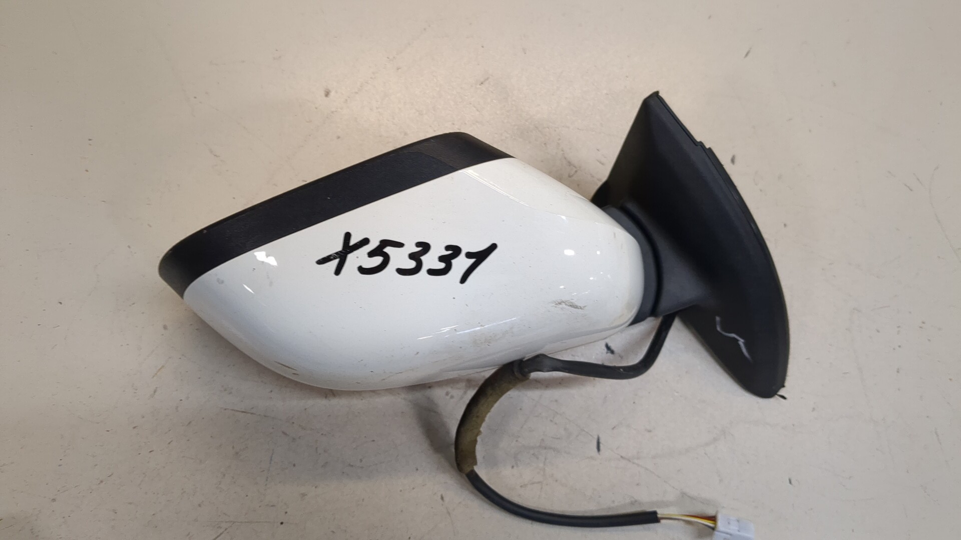 Зеркало правое электрическое