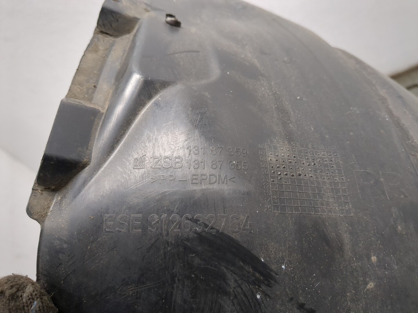 Локер передний правый