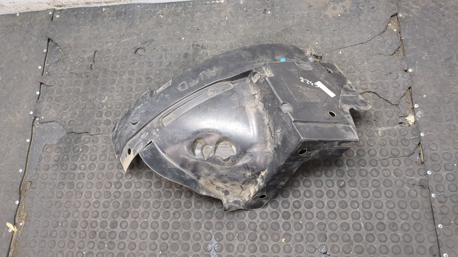 Локер передний правый