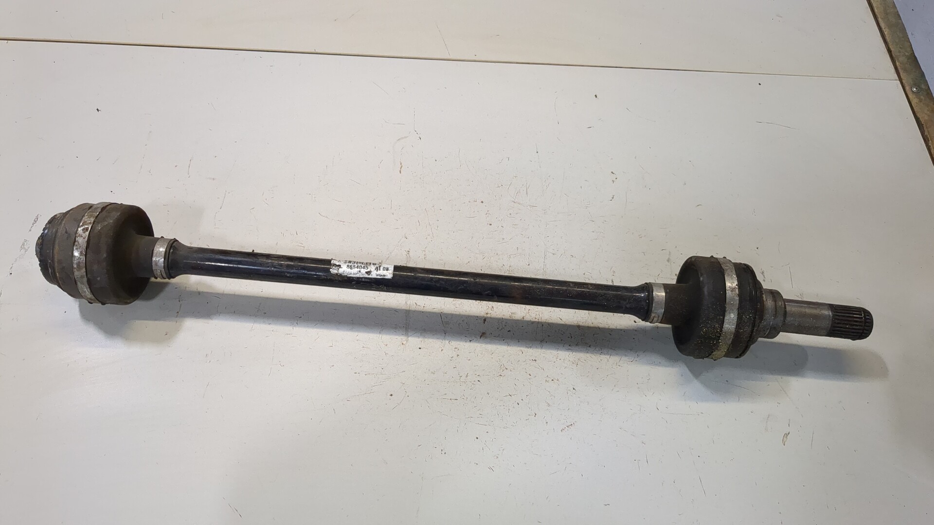 Полуось задняя левая