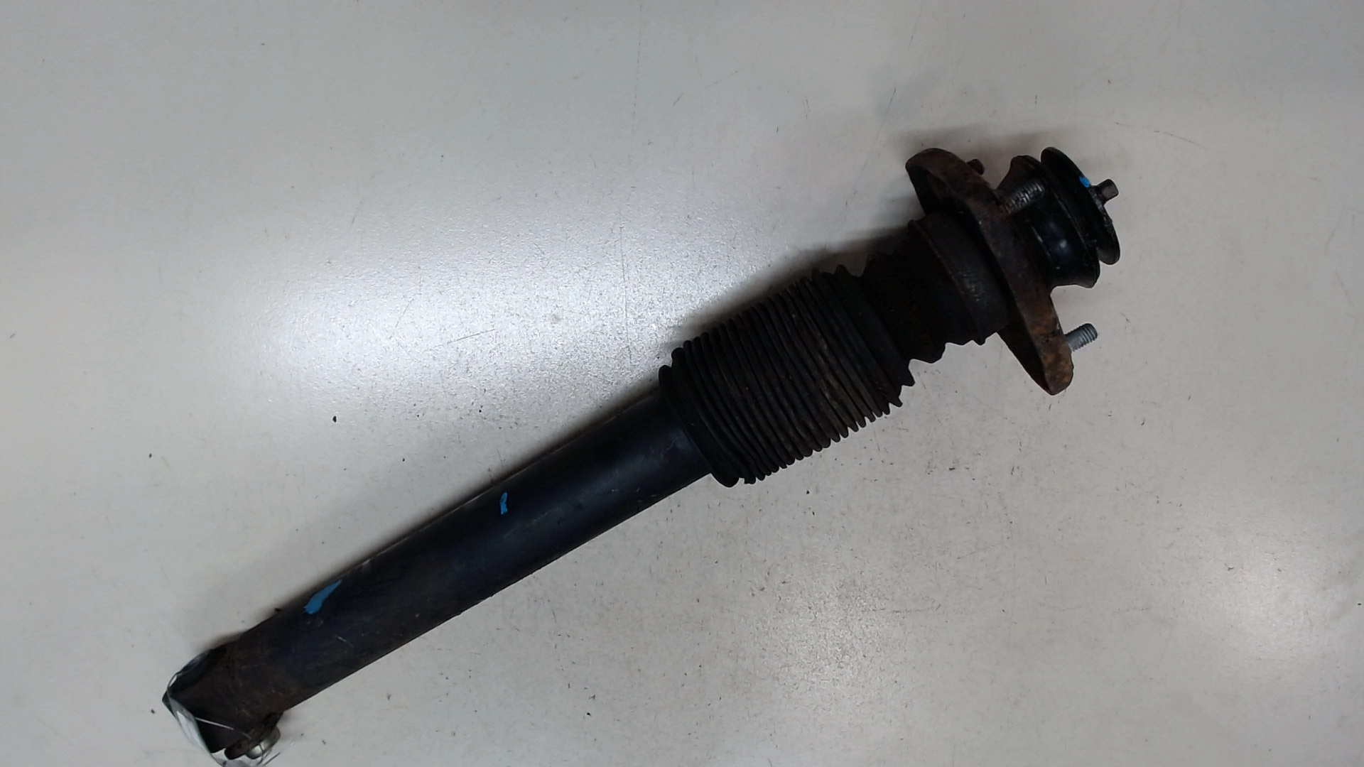 Амортизатор задний (стойка)