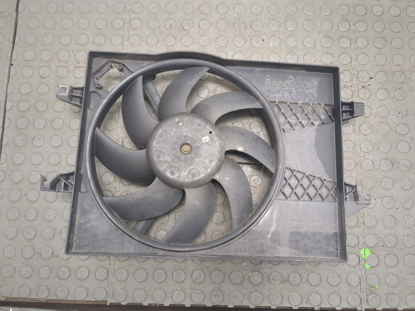 Вентилятор радиатора