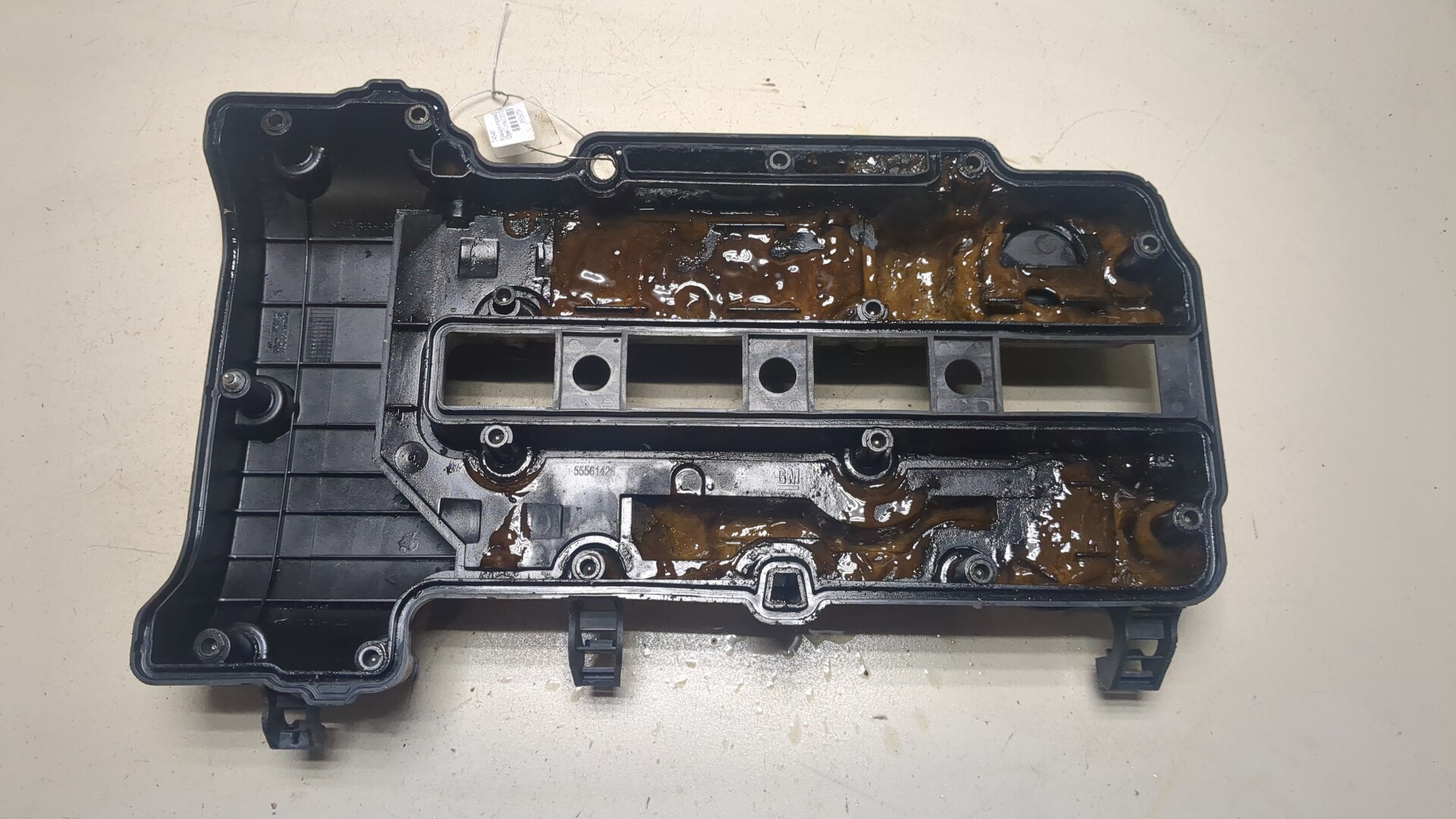 Крышка клапанная ГБЦ