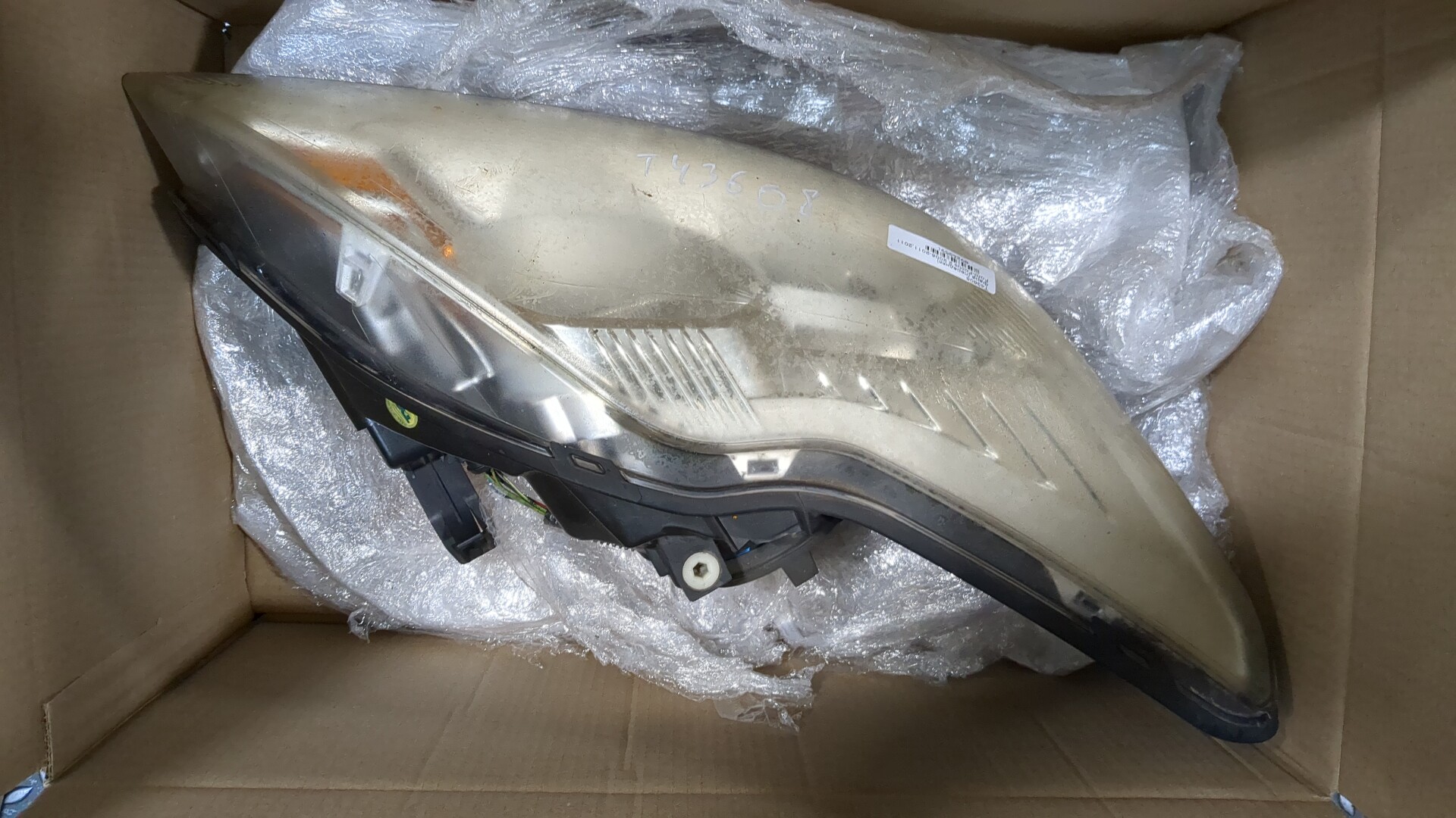 Фара правая