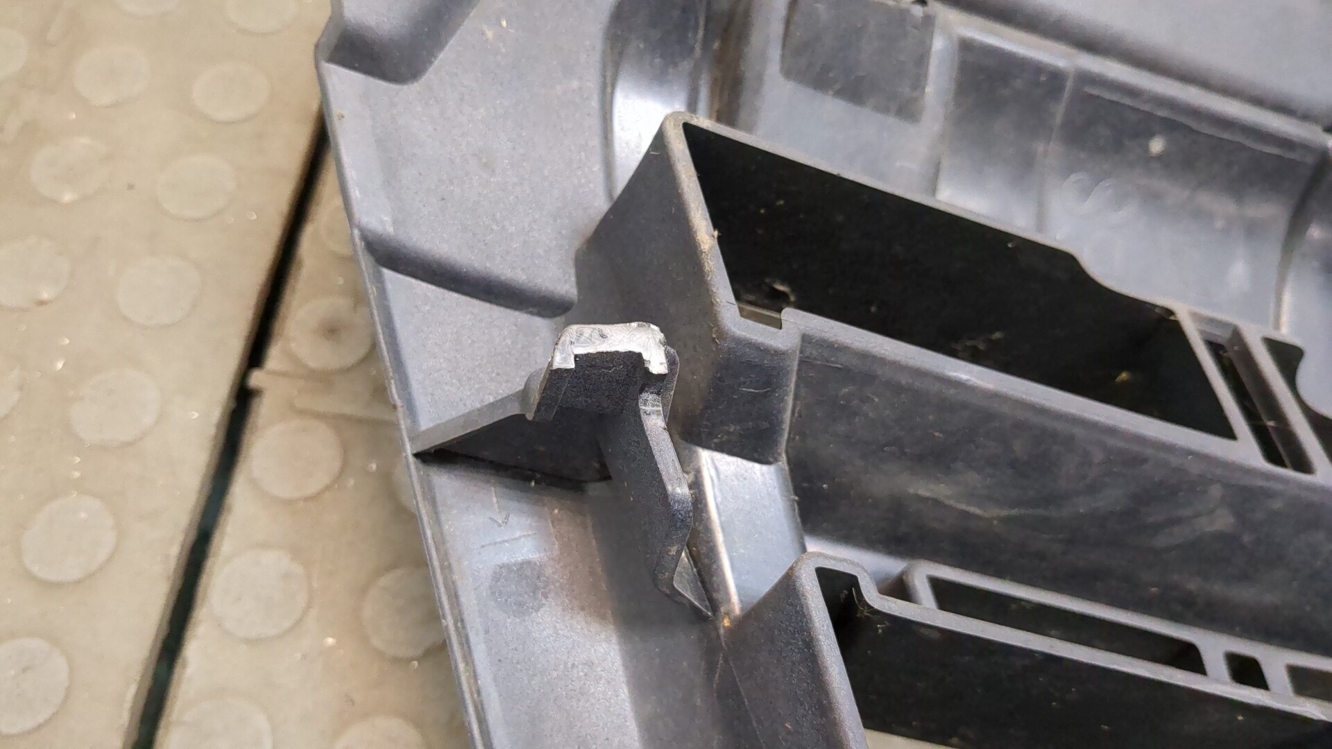 Решетка радиатора