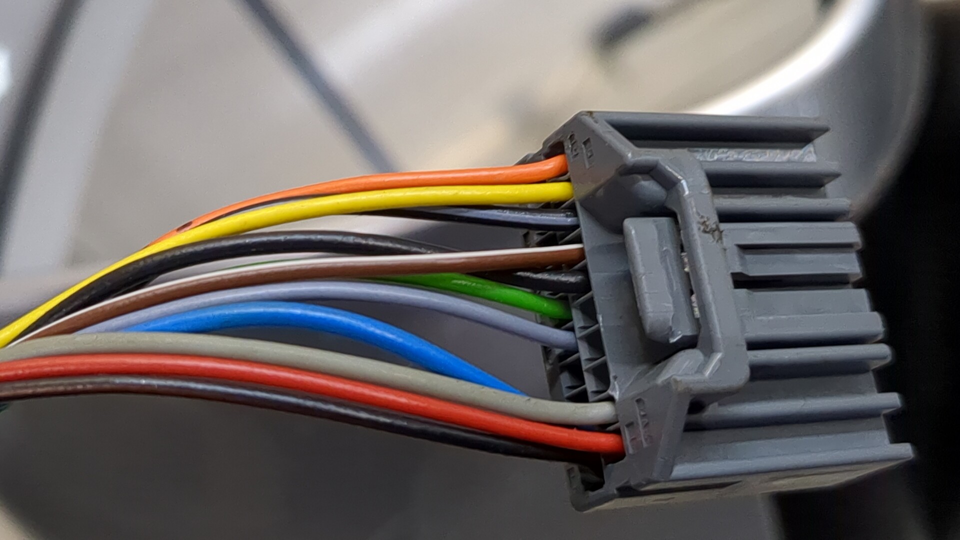 Зеркало правое электрическое