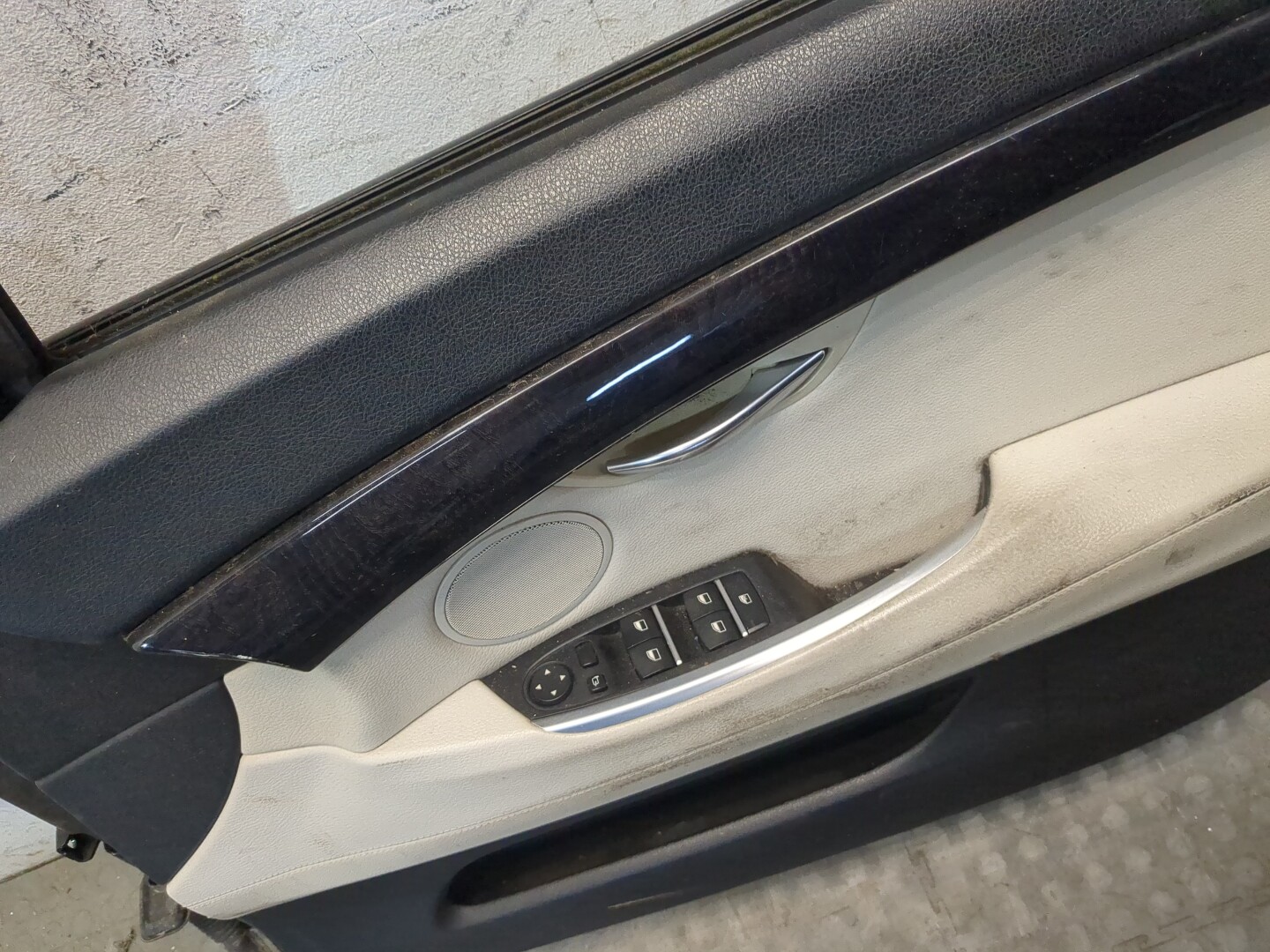 Дверь передняя правая