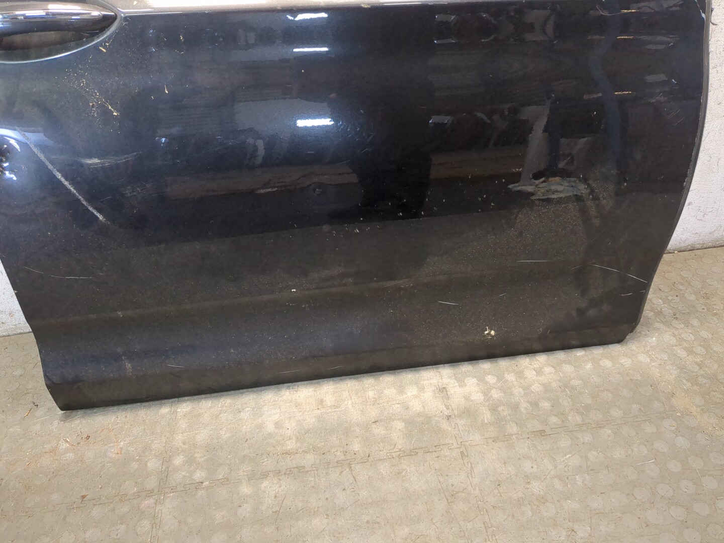 Дверь передняя правая