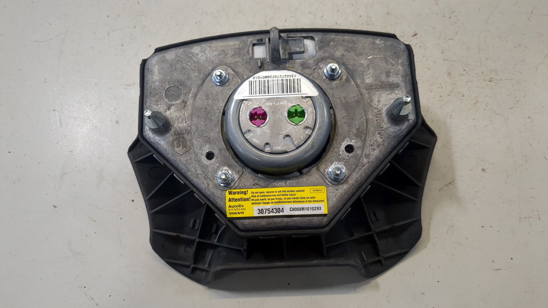 Подушка безопасности в рулевое колесо