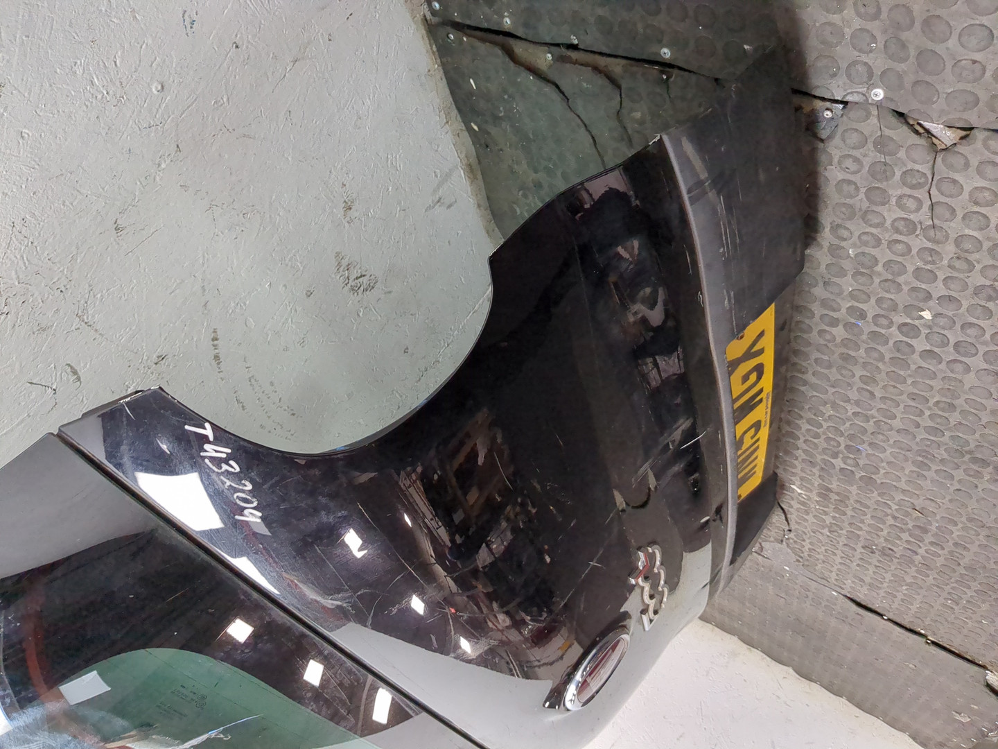 Дверь багажника