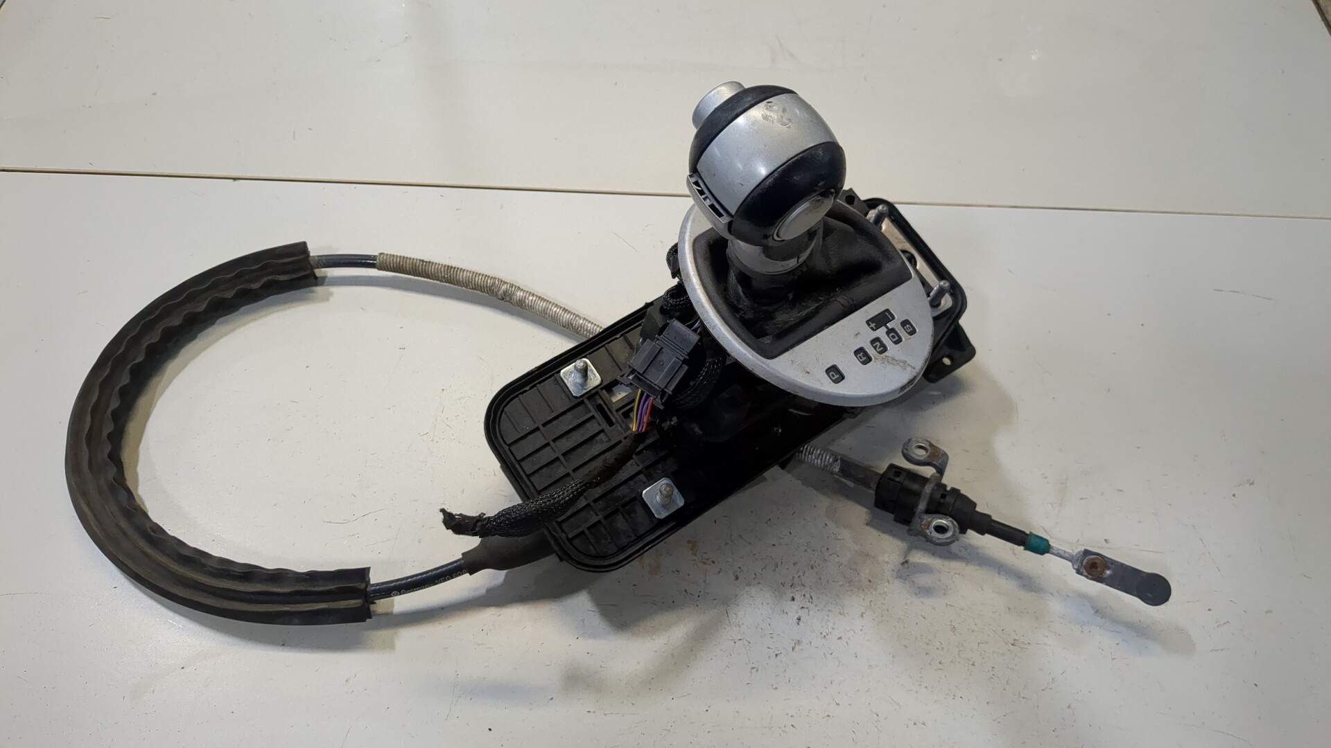 Кулиса МКПП / АКПП