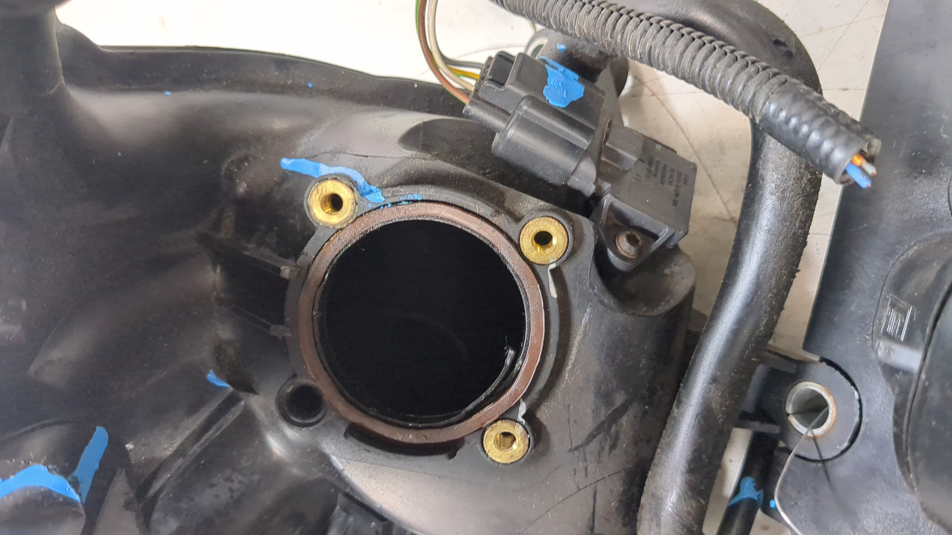 Коллектор впускной