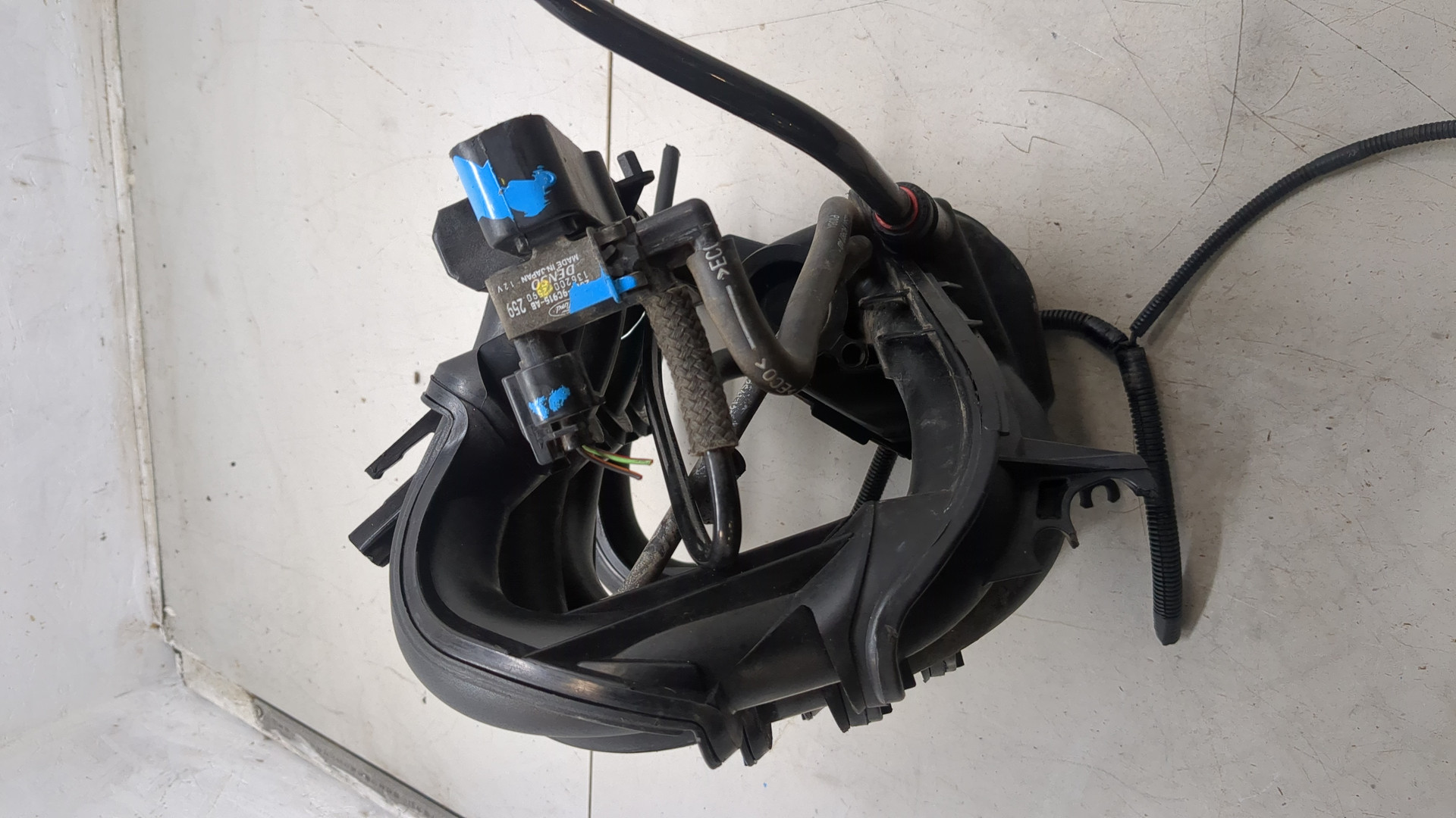 Коллектор впускной