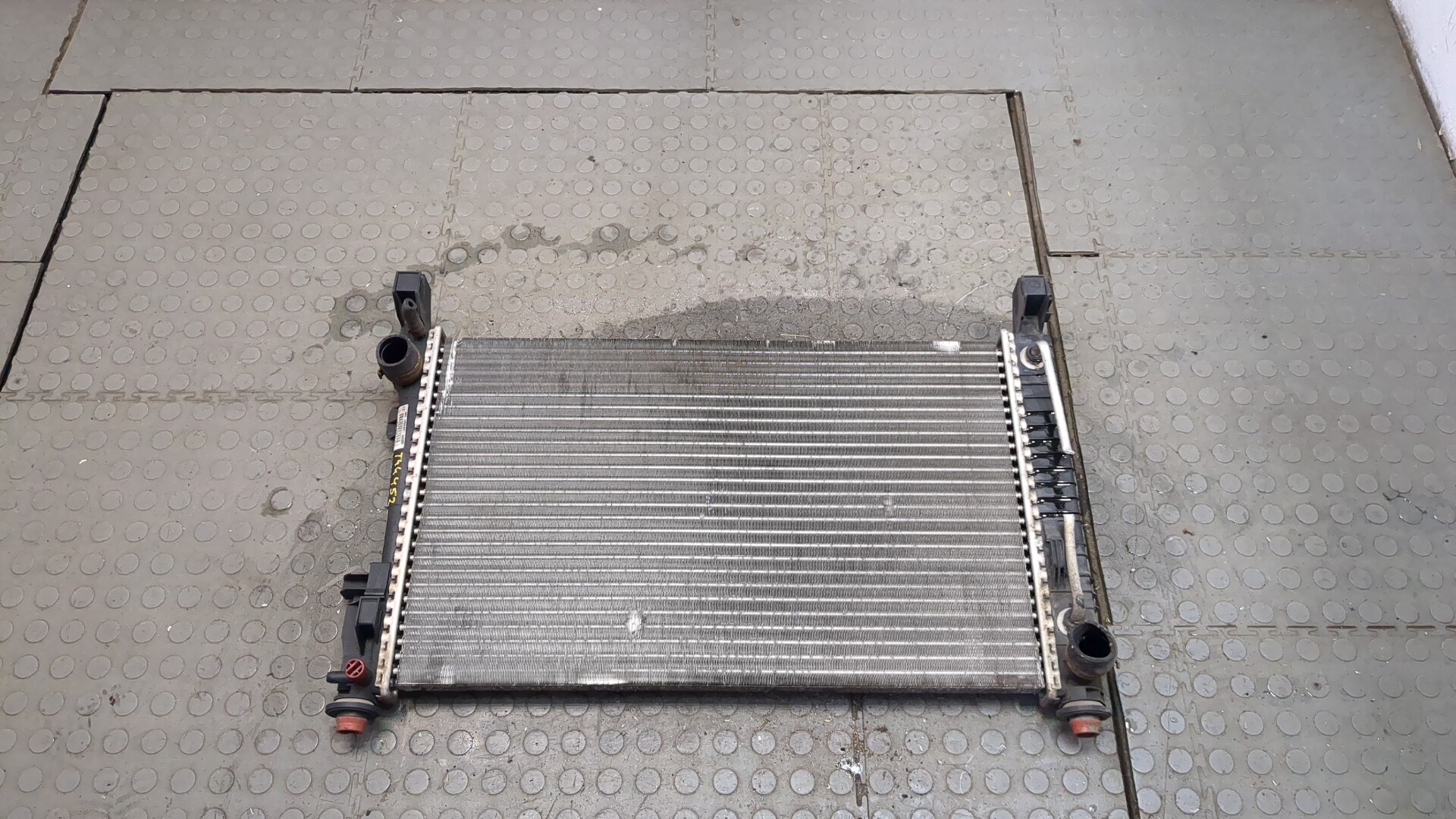 Радиатор охлаждения двигателя основной