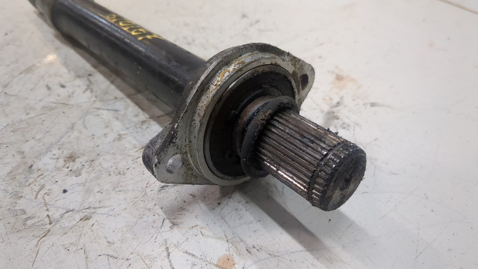 Полуось передняя правая