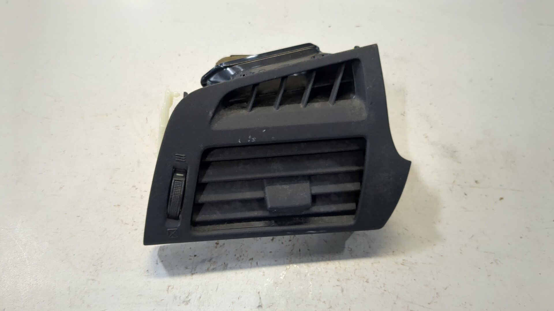 Дефлектор воздушный