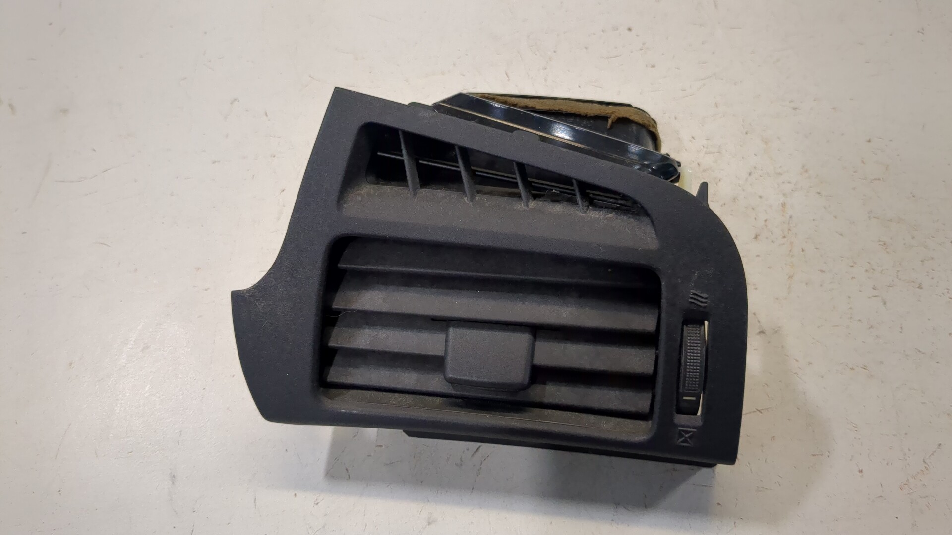 Дефлектор воздушный