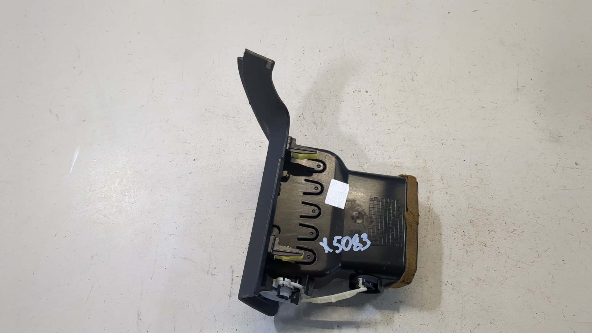 Дефлектор воздушный