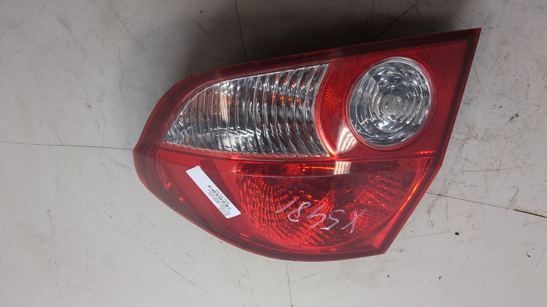 Фонарь задний правый