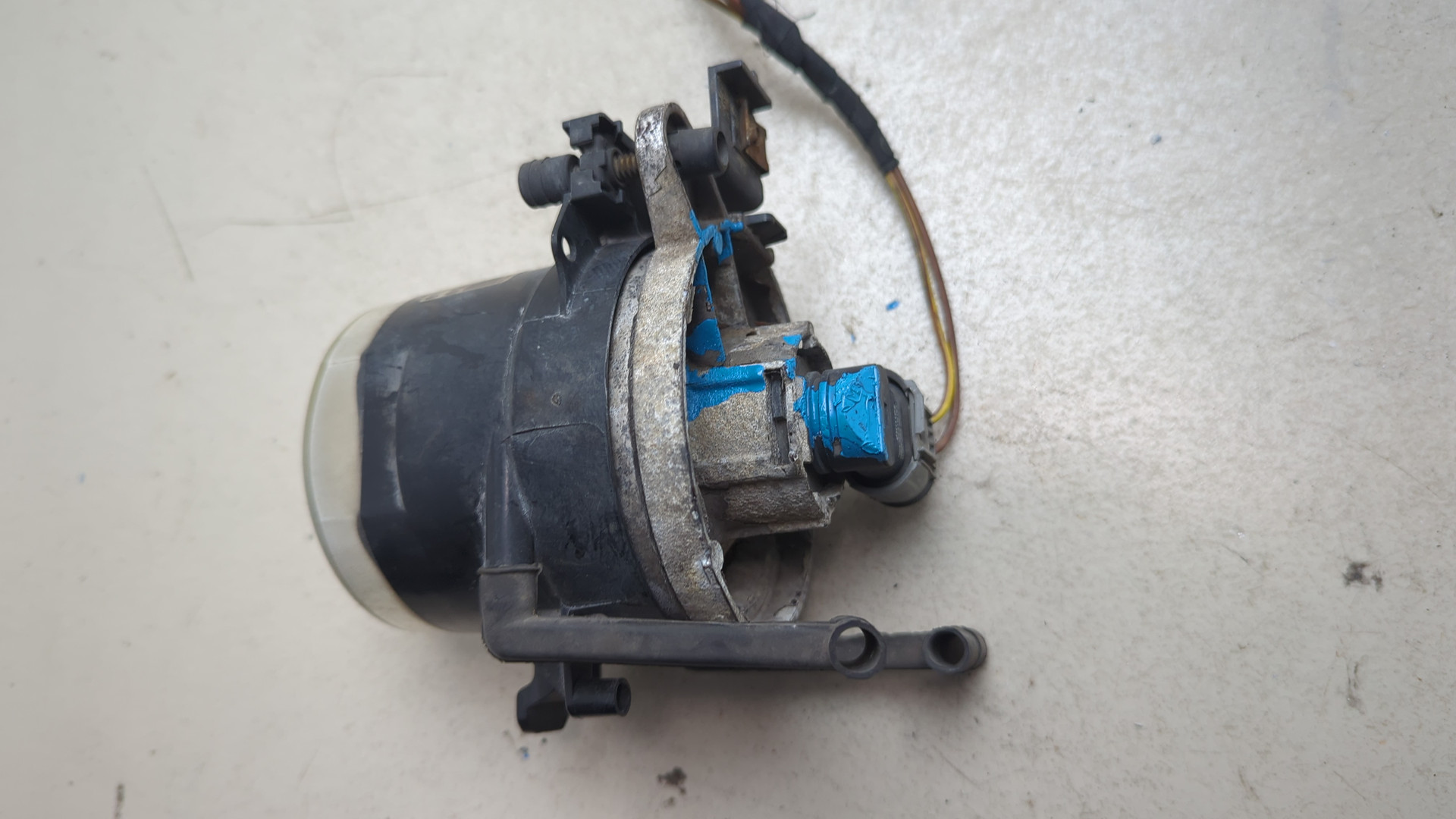 Фара противотуманная правая