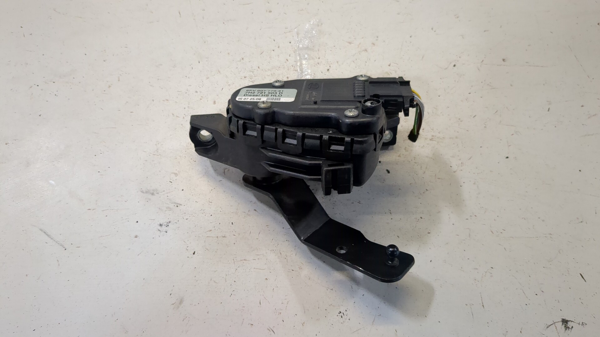 Датчик положения педали акселератора