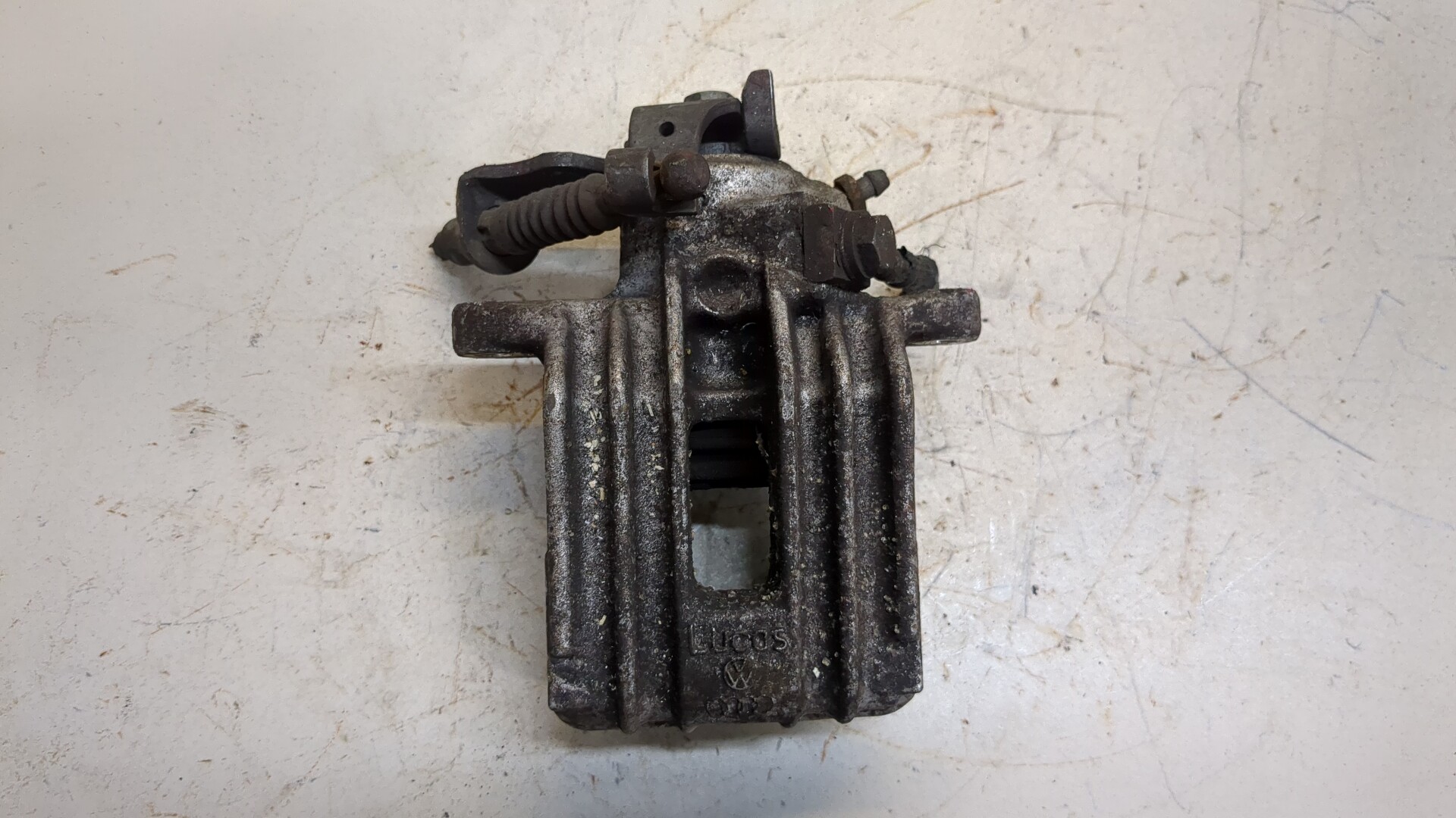 Суппорт задний правый