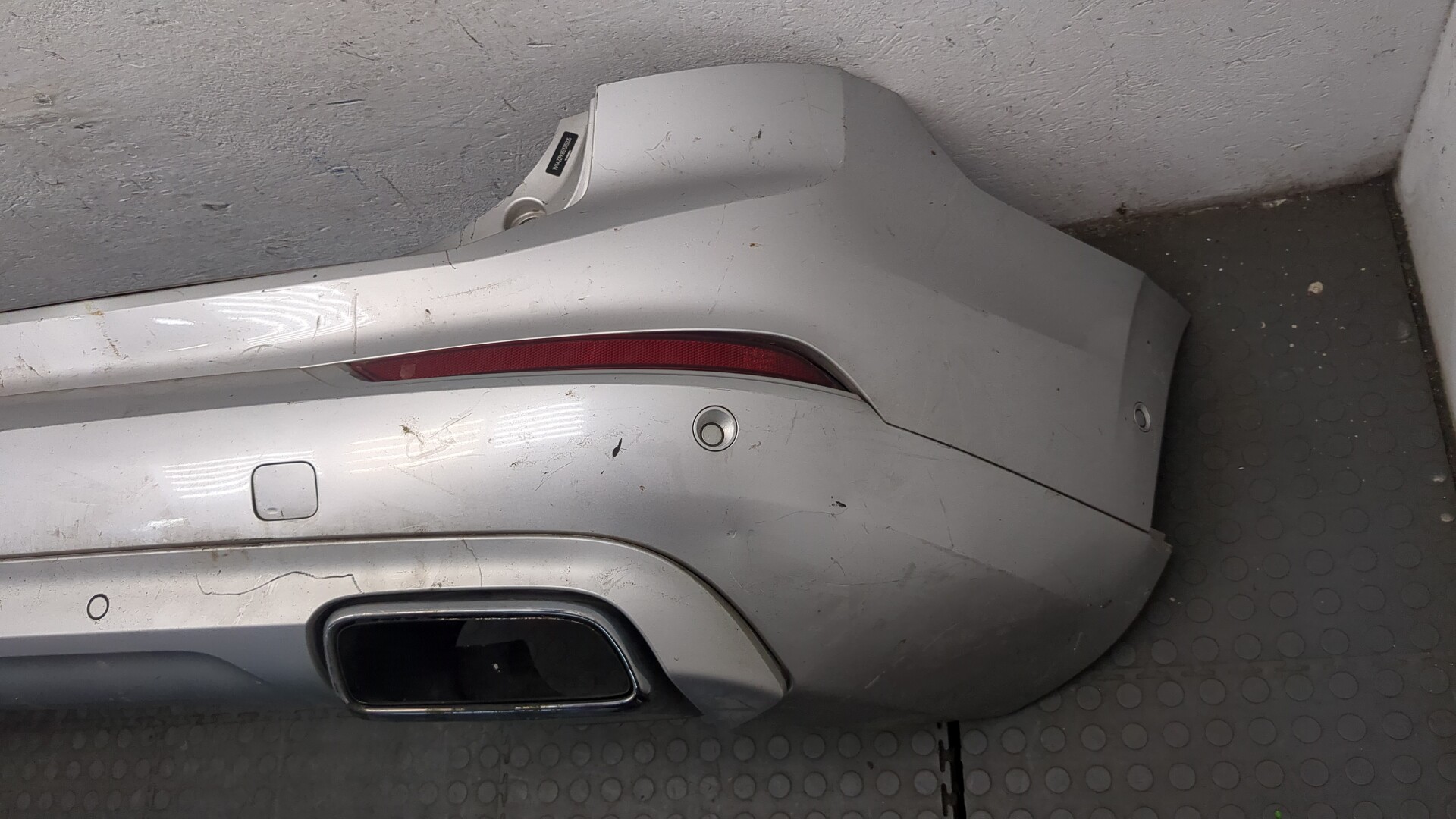 Бампер задний